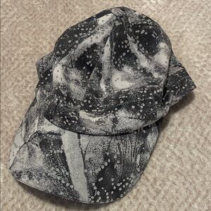 Lululemon Abstract Hat